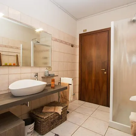 Crocus 1 Con Piscina By Wonderful Italy Apartamento *